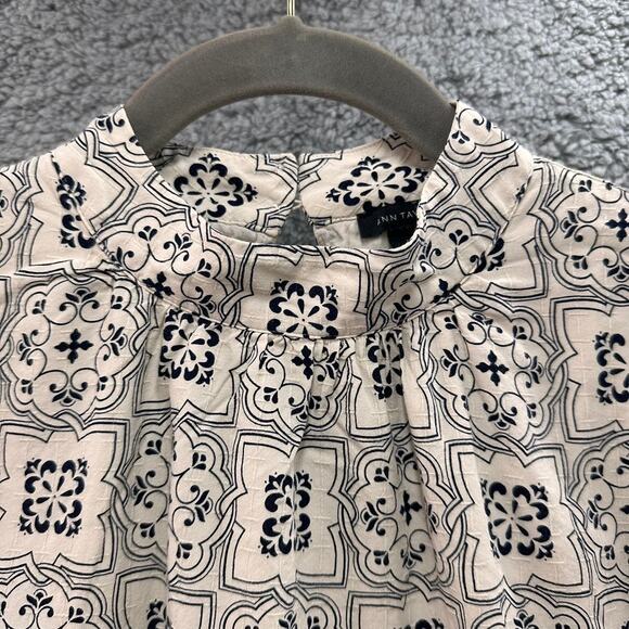 Ann Taylor XS Short Sleeve Shirt Mock Neck Black White Lined Timeless - Picture 4 of 9